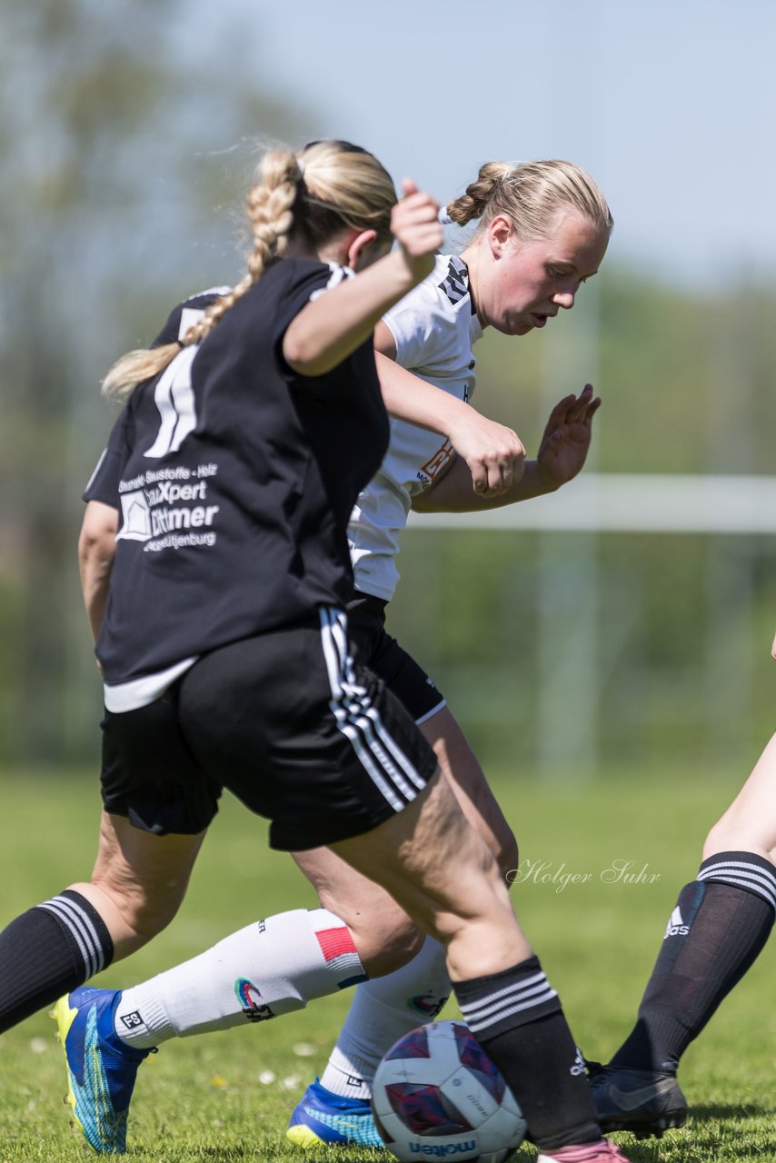 Bild 215 - F SV Henstedt Ulzburg - SV Fortuna Boesdorf : Ergebnis: 3:1